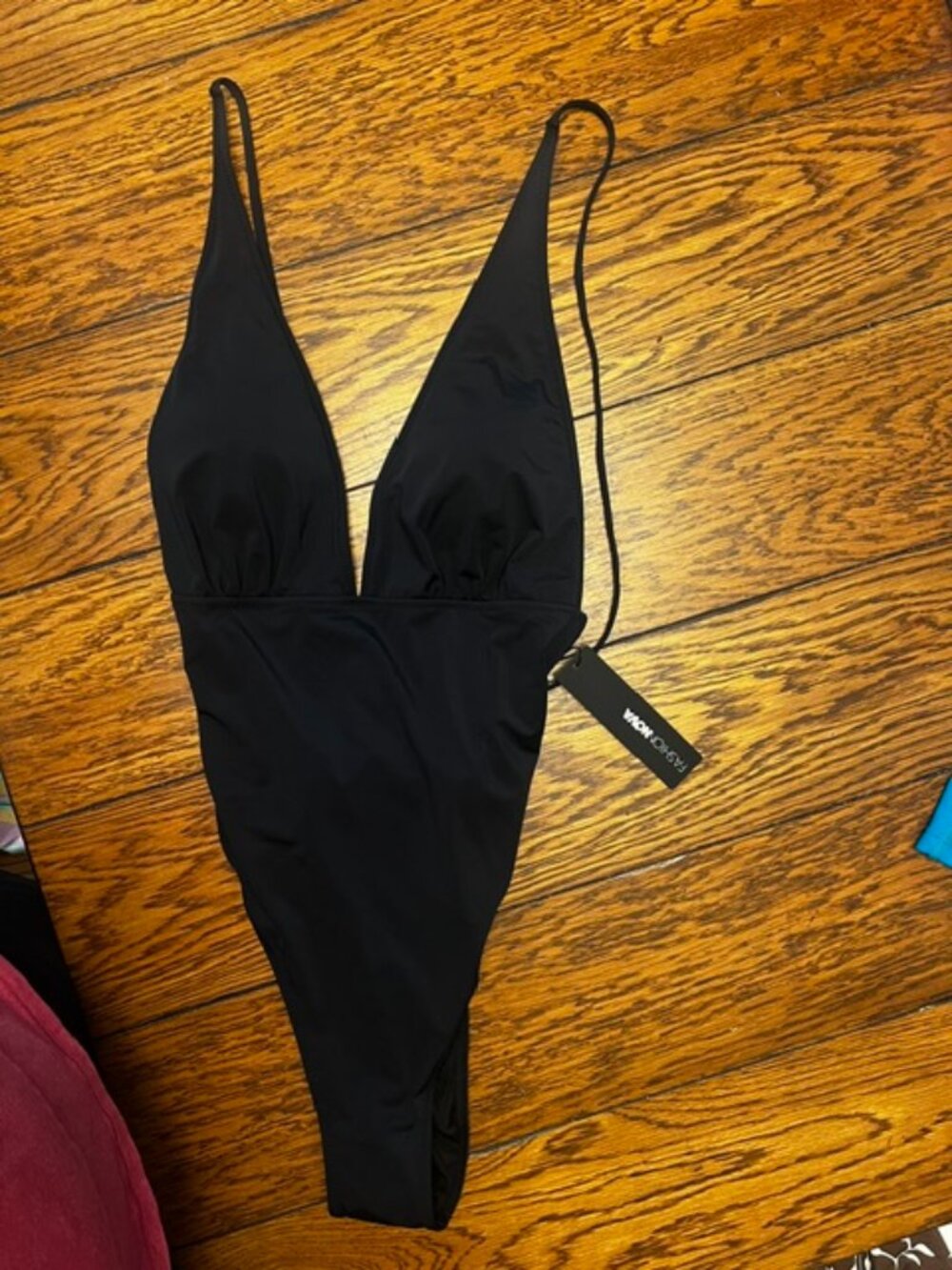 Women's New w/tag Kohls Fashion 1 piece String Swimsuit, Size XL, Black, Deep V